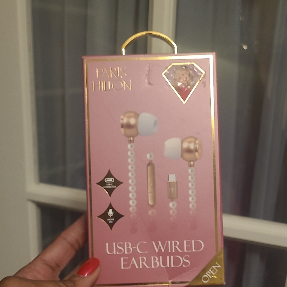Paris Hilton USB-C Wired Earbuds — Rose Gold